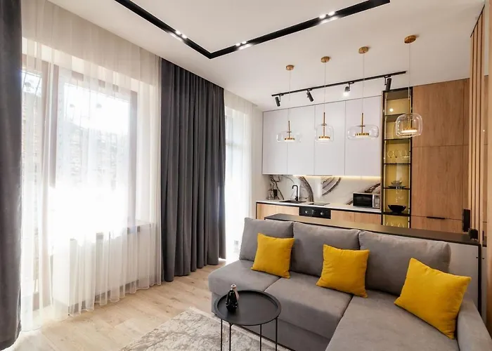 Royal Romantic With Bathtub * Lwów