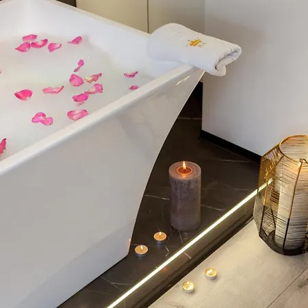 Royal Romantic With Bathtub 아파트 *