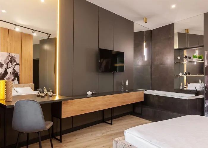 Royal Romantic With Bathtub דירה לבוב