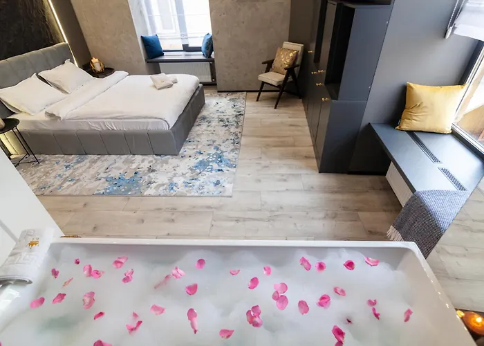 Royal Romantic With Bathtub Апартаменты