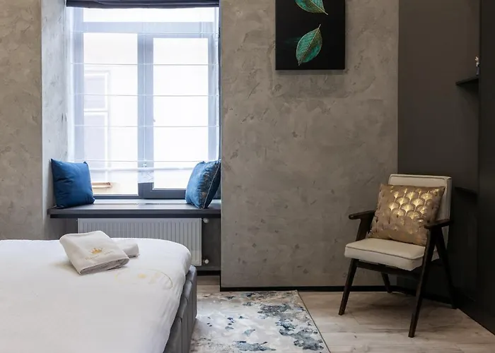 Royal Romantic With Bathtub לבוב