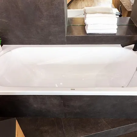 Royal Romantic With Bathtub Appartement *
