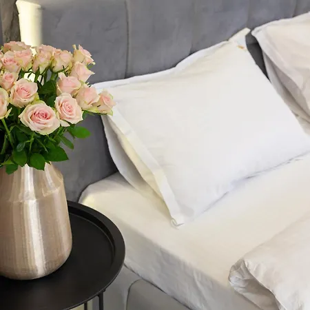 شقة Royal Romantic With Bathtub